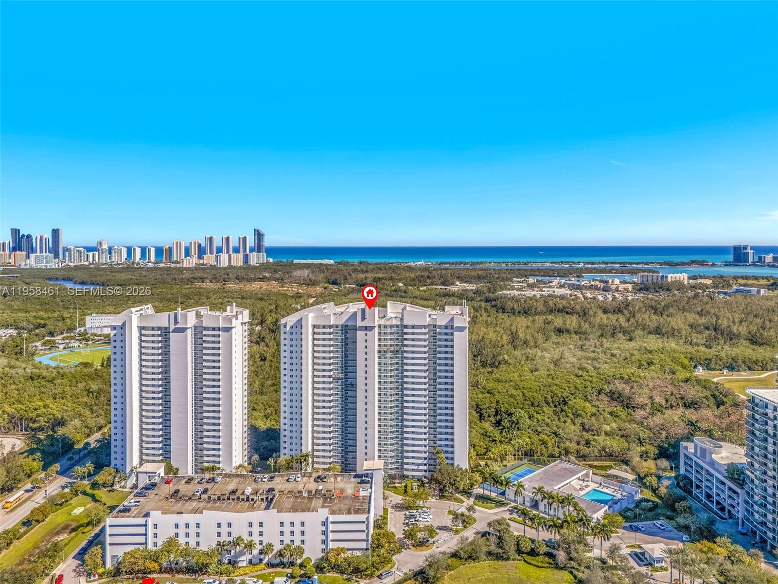 14951 Royal Oaks Ln #2201 North Miami, FL 33181