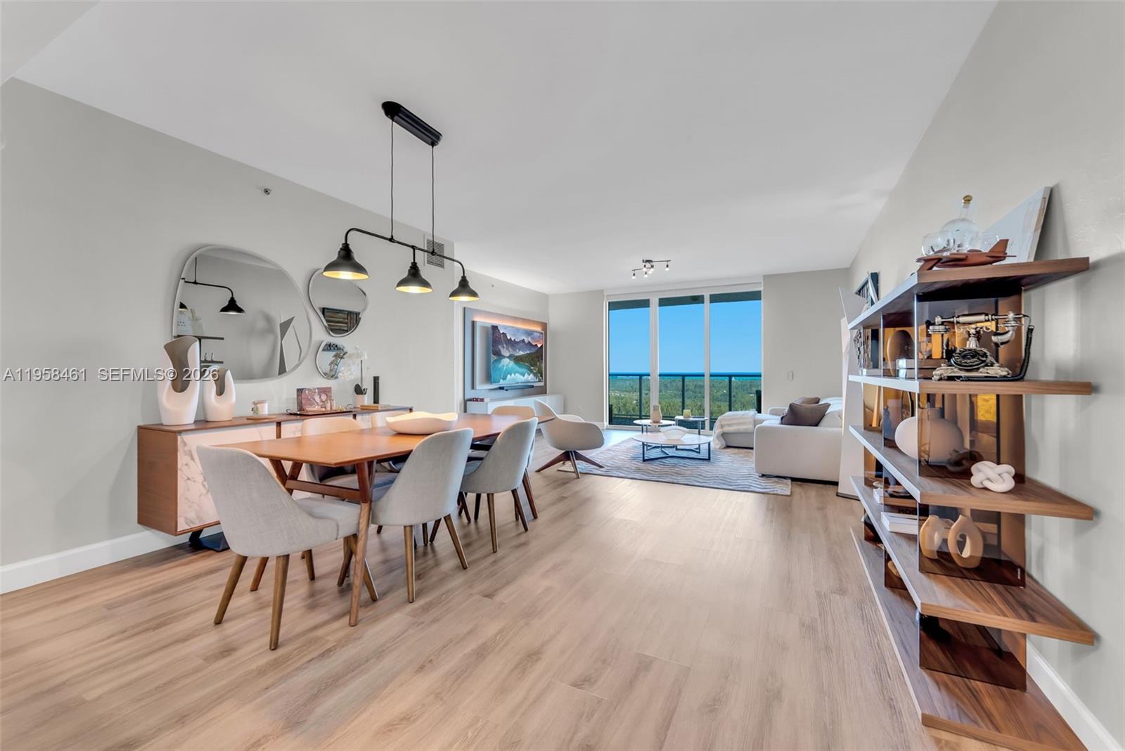 14951 Royal Oaks Ln #2201 North Miami, FL 33181