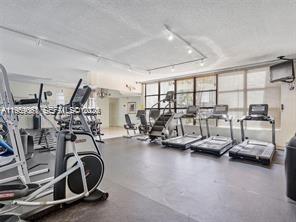 1000 Parkview Dr #224 Hallandale Beach, FL 33009