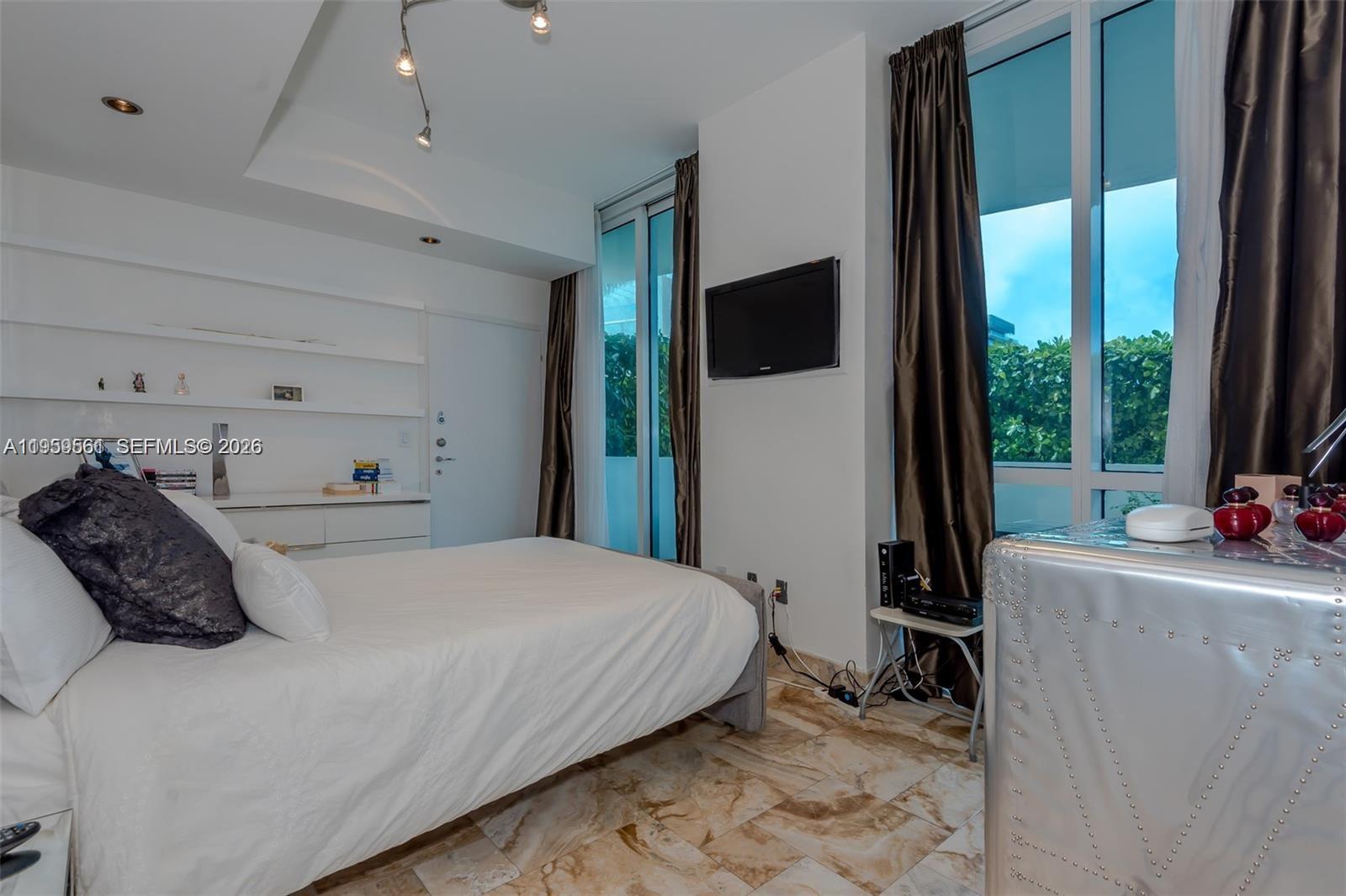 image Continuum South Beach North Tower9