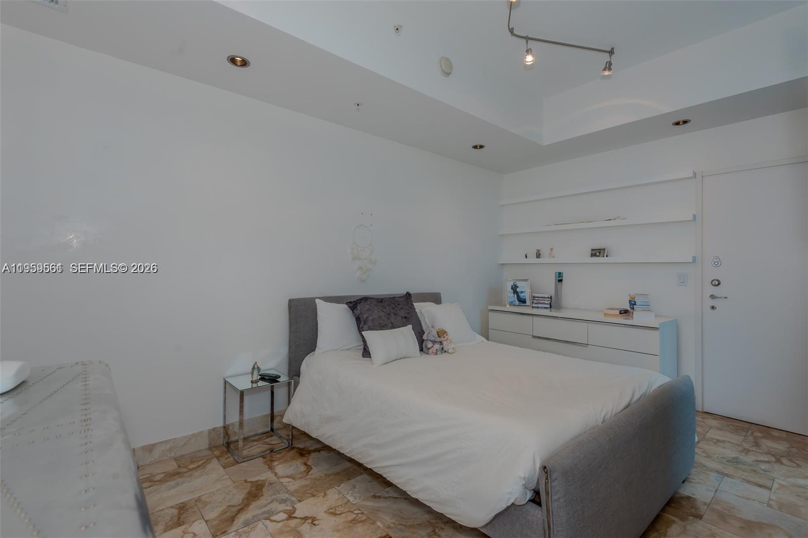 image Continuum South Beach North Tower10