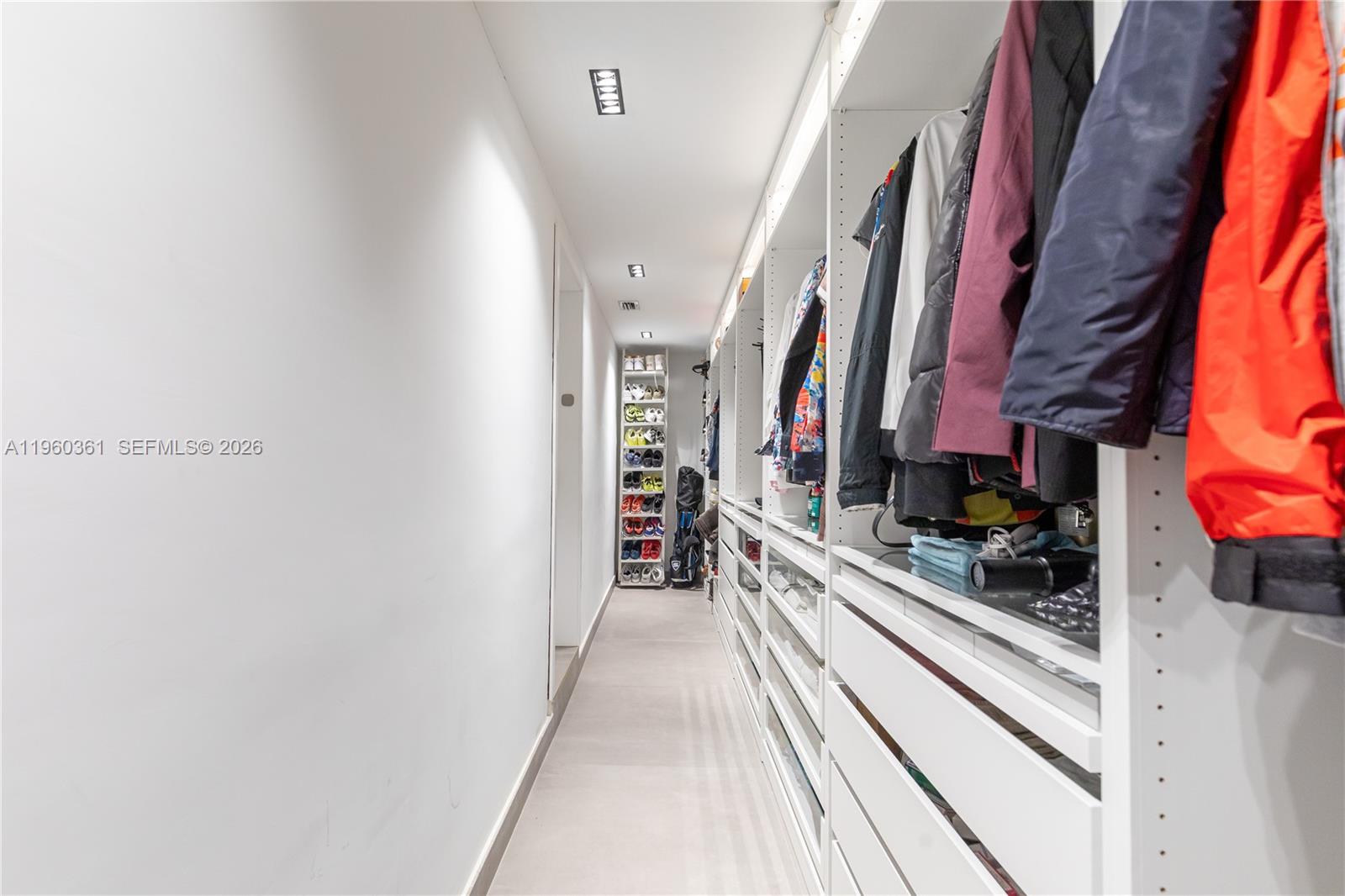 63 SW 31st Rd Miami, FL 33129