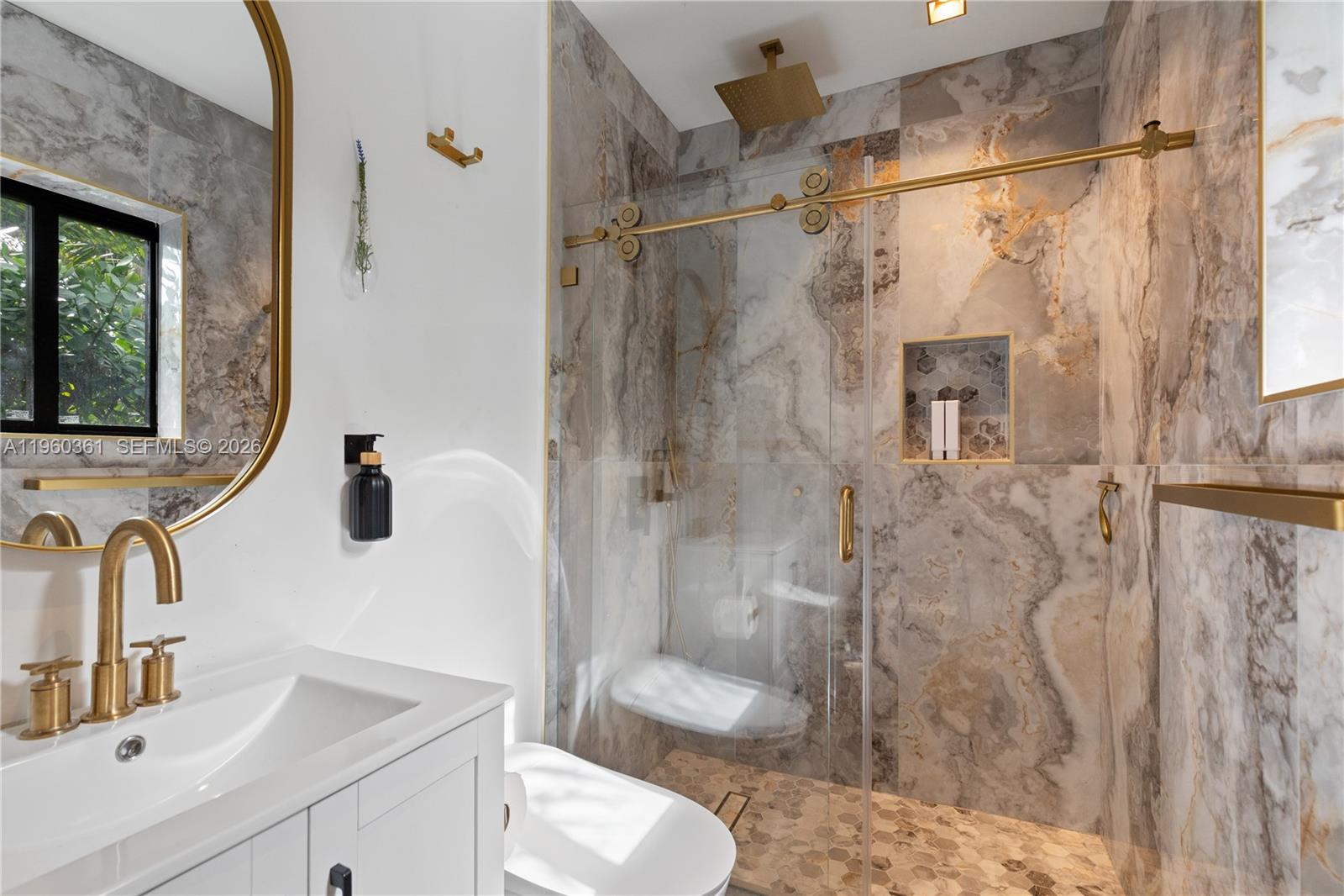 63 SW 31st Rd Miami, FL 33129