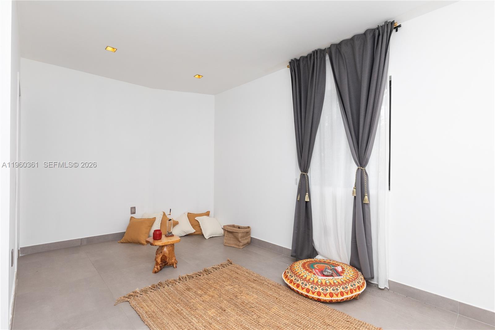 63 SW 31st Rd Miami, FL 33129