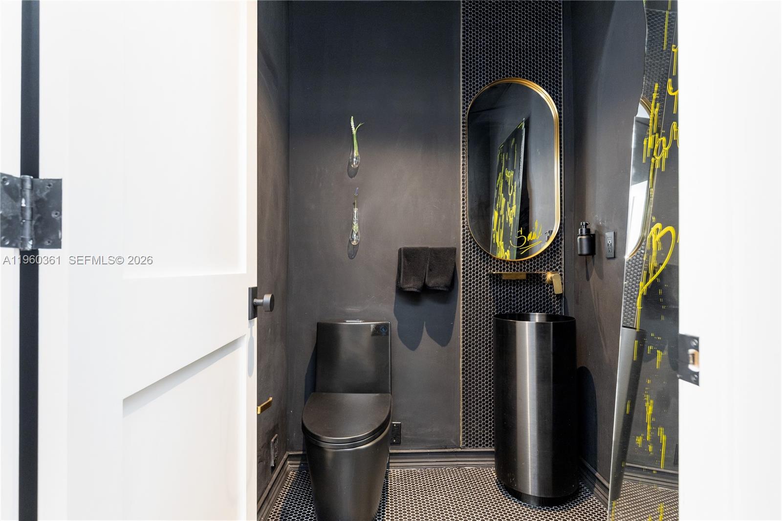 63 SW 31st Rd Miami, FL 33129