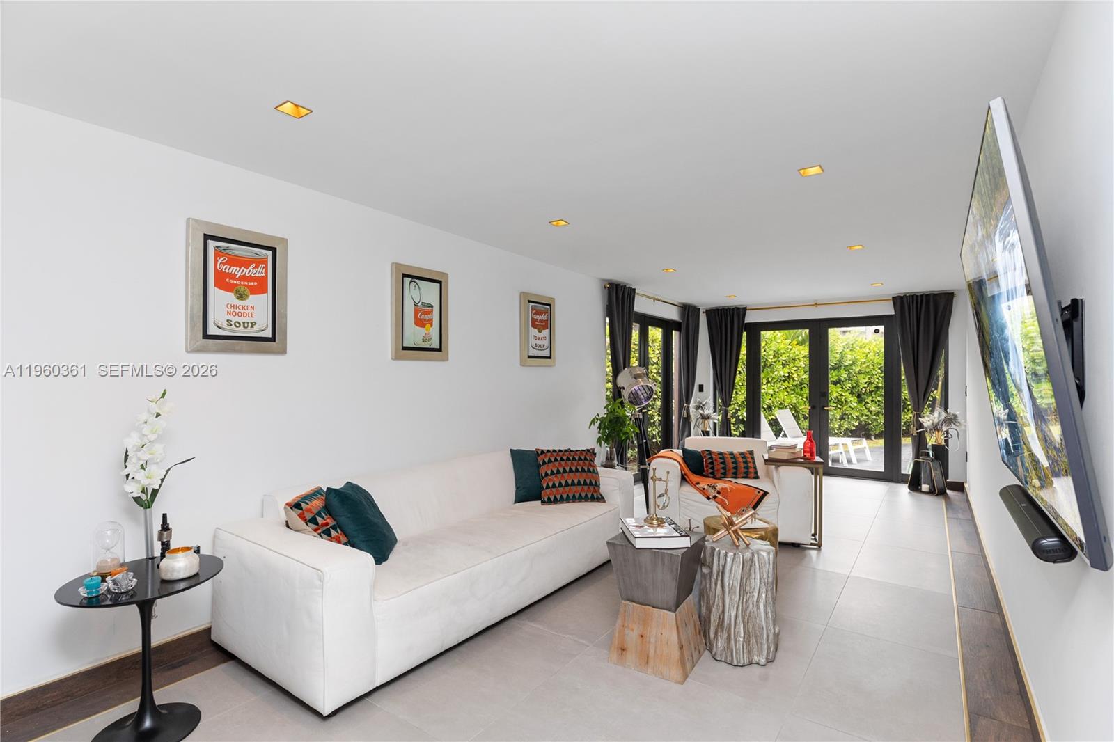 63 SW 31st Rd Miami, FL 33129