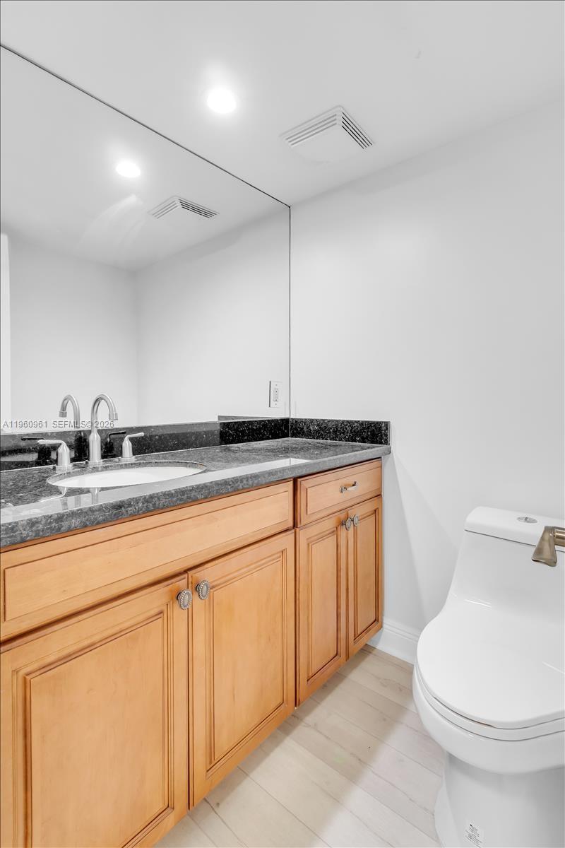 Undisclosed Address Singer Island, FL 33404