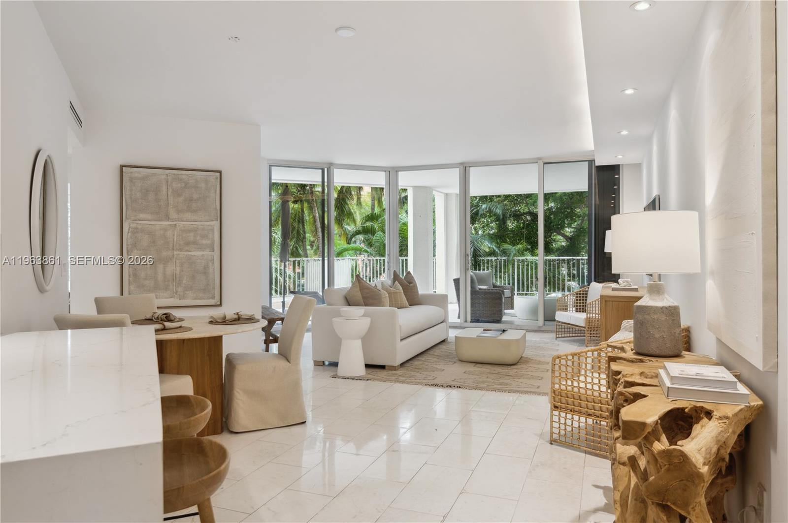 715 Crandon Blvd #206