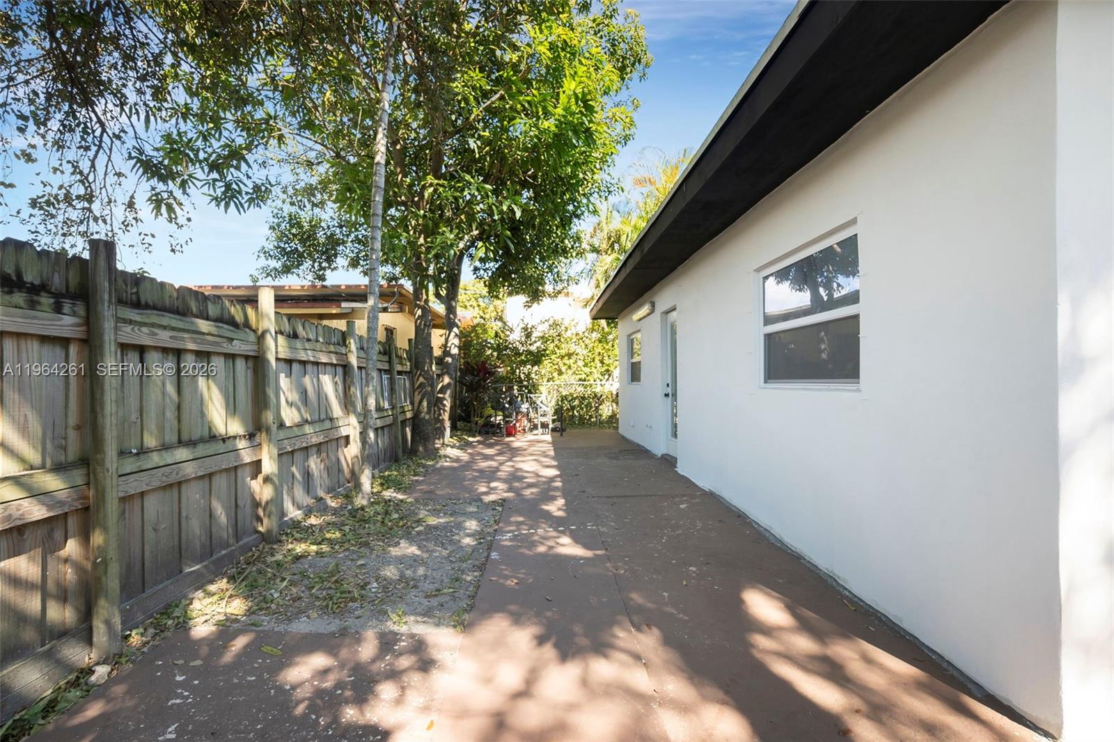 1820 SW 25th Ave Miami, FL 33145