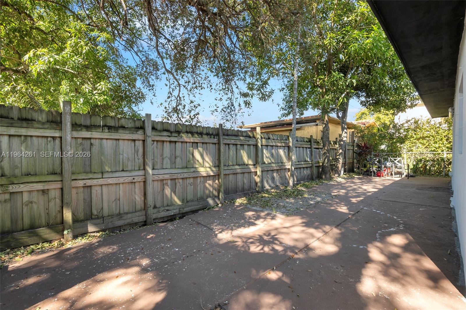 1820 SW 25th Ave Miami, FL 33145