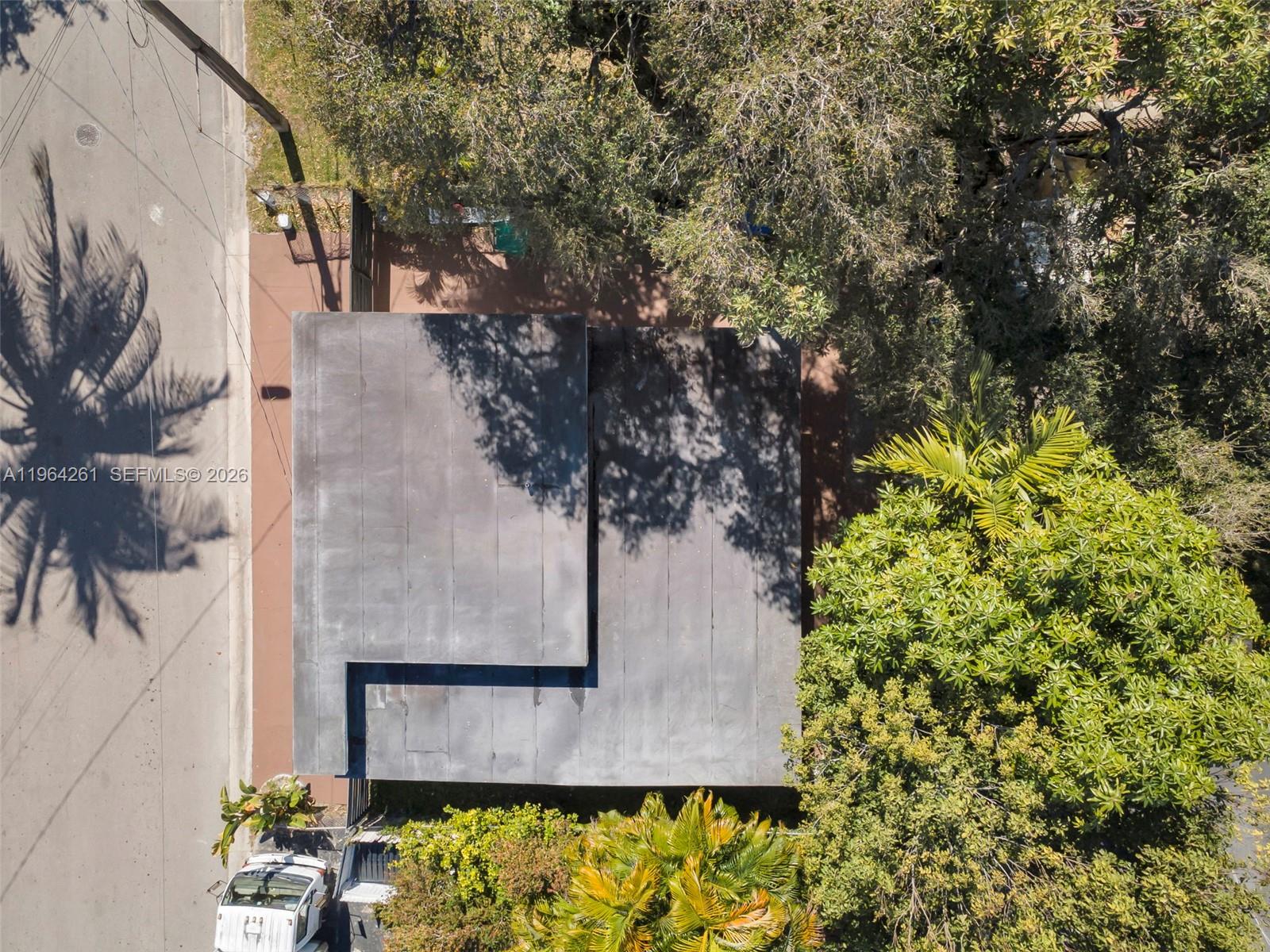 1820 SW 25th Ave Miami, FL 33145