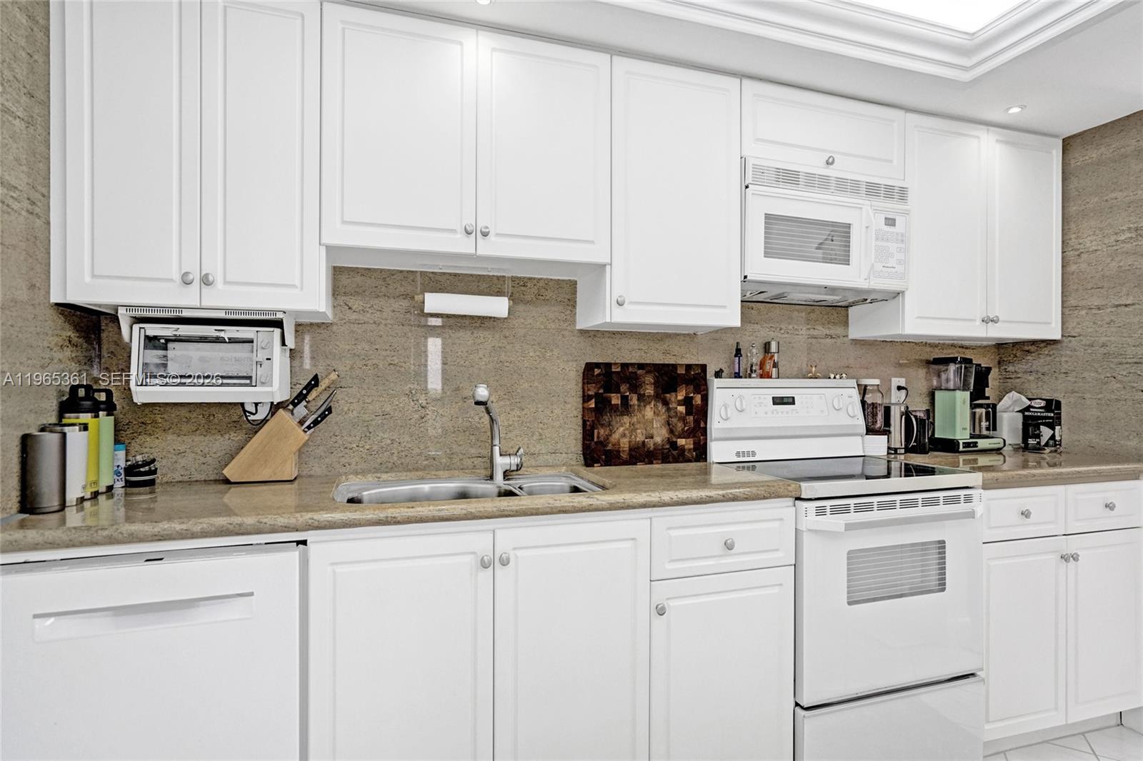 501 N Riverside Dr #802 Pompano Beach, FL 33062