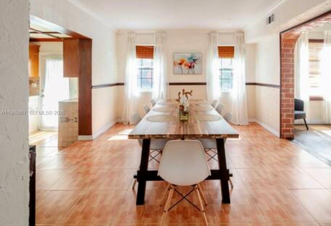 1545 NW 8th Ter Miami, FL 33125