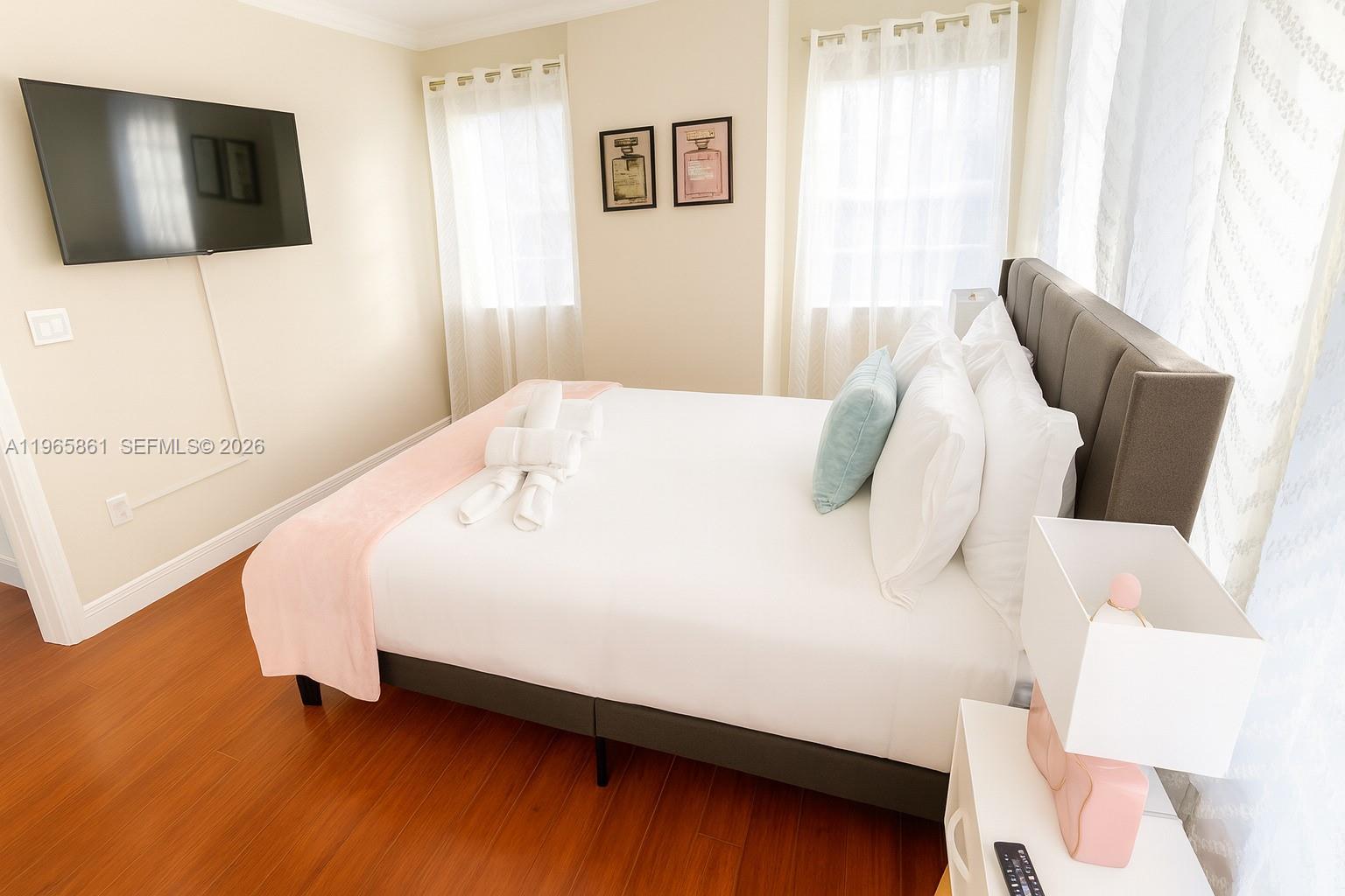 1545 NW 8th Ter Miami, FL 33125