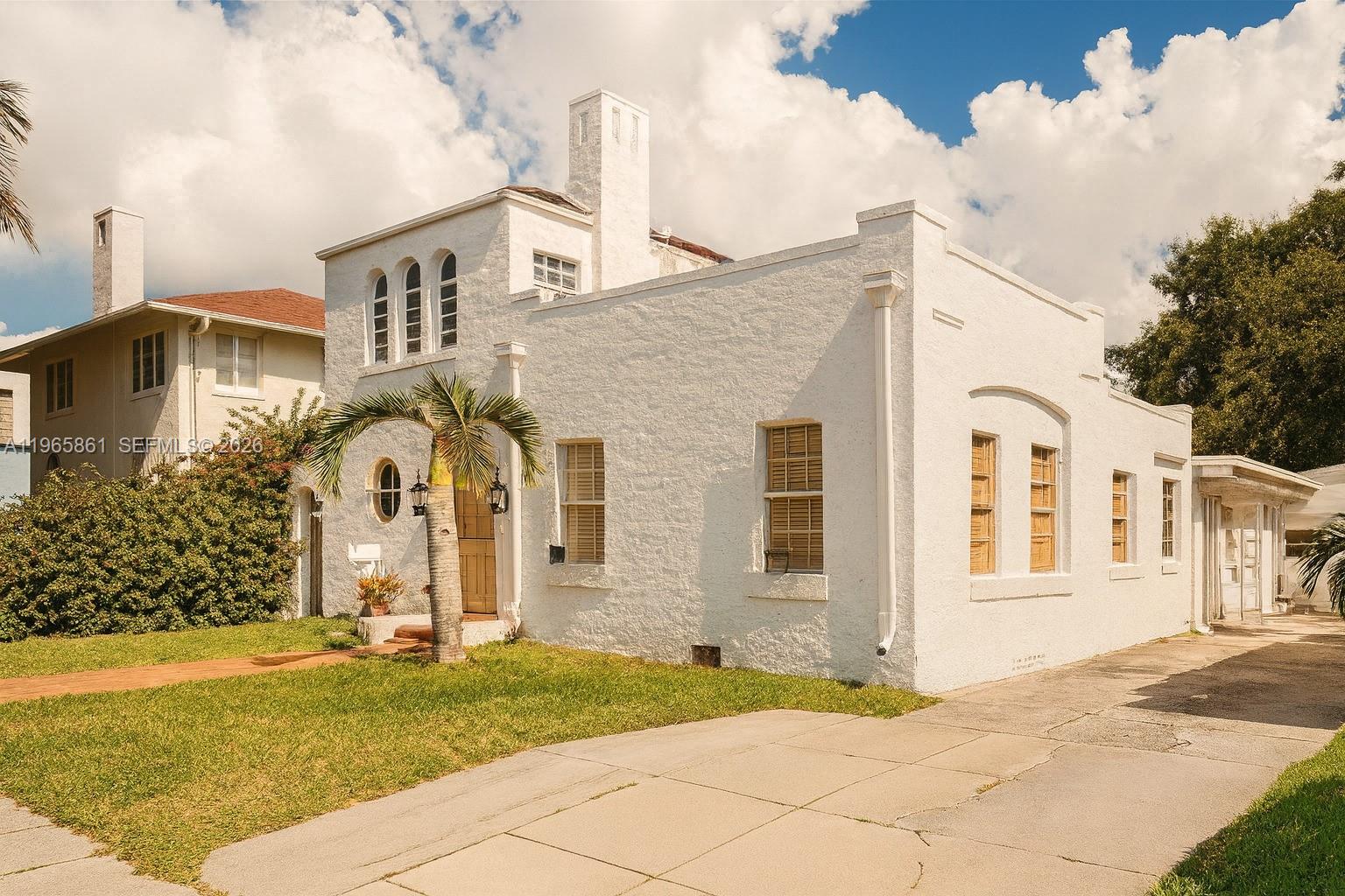 1545 NW 8th Ter Miami, FL 33125