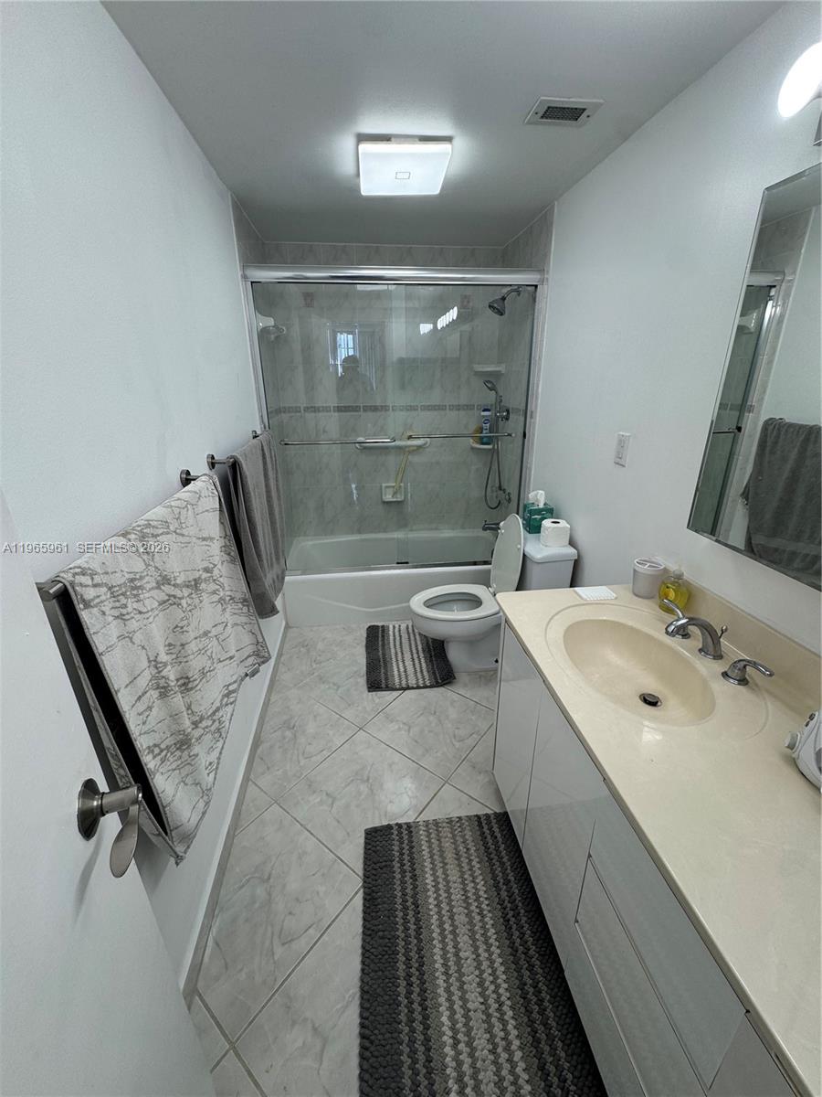 image Arlen House Condo11