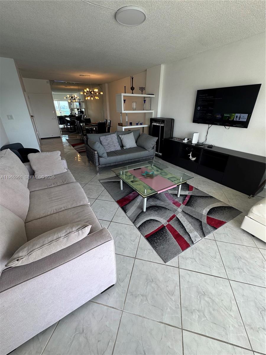 image Arlen House Condo5