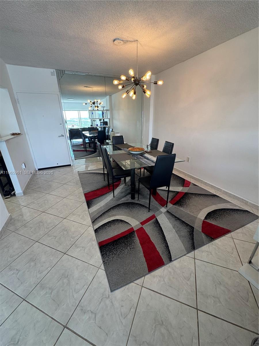 image Arlen House Condo6