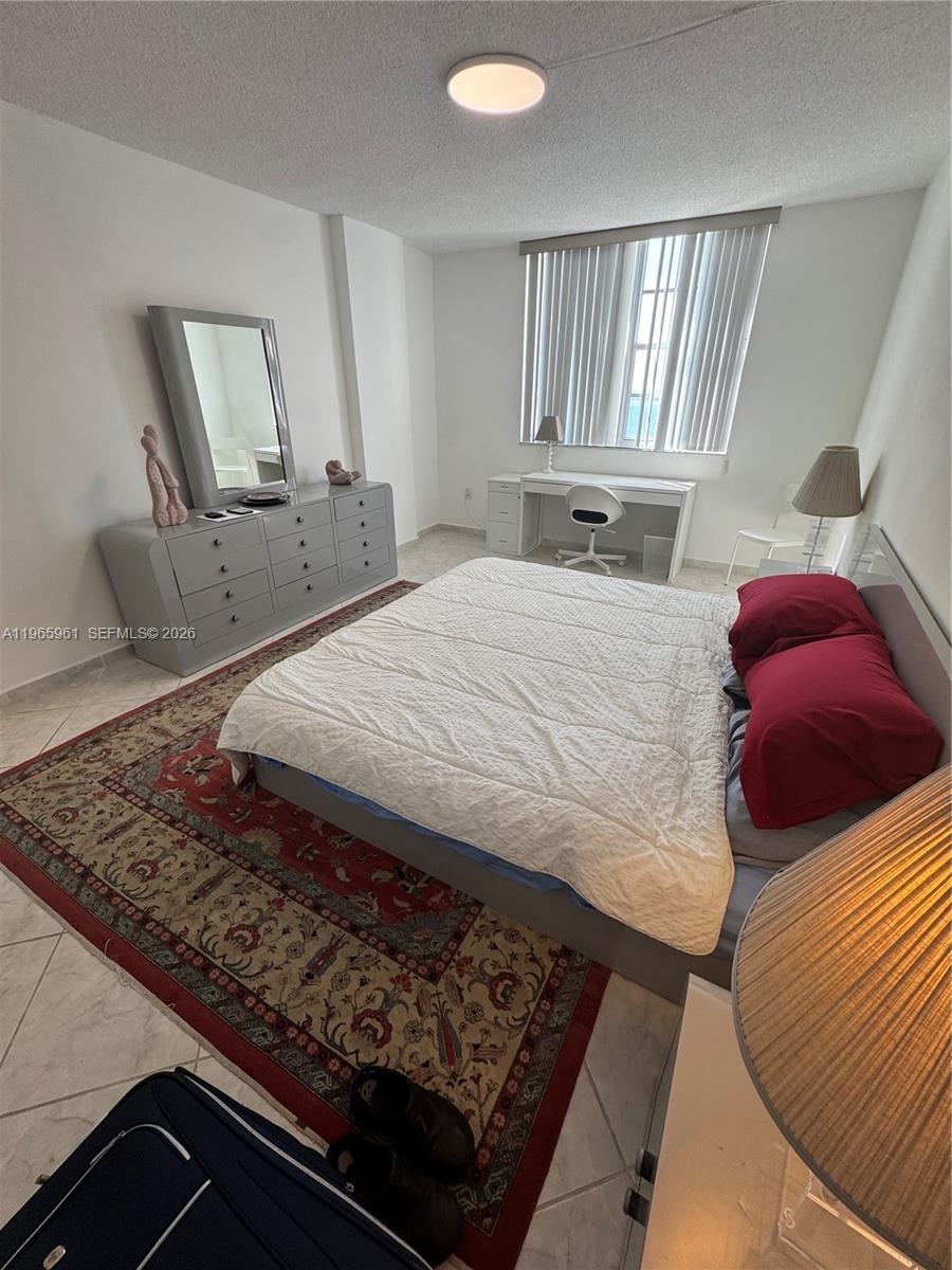 image Arlen House Condo7