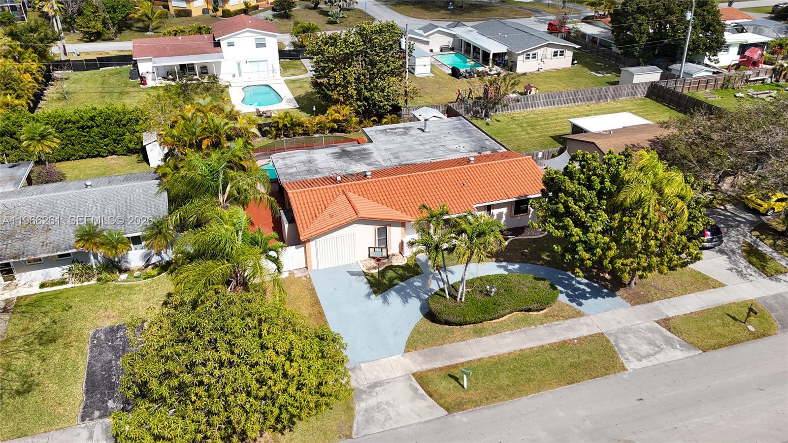 9131 SW 178th Ter Palmetto Bay, FL 33157