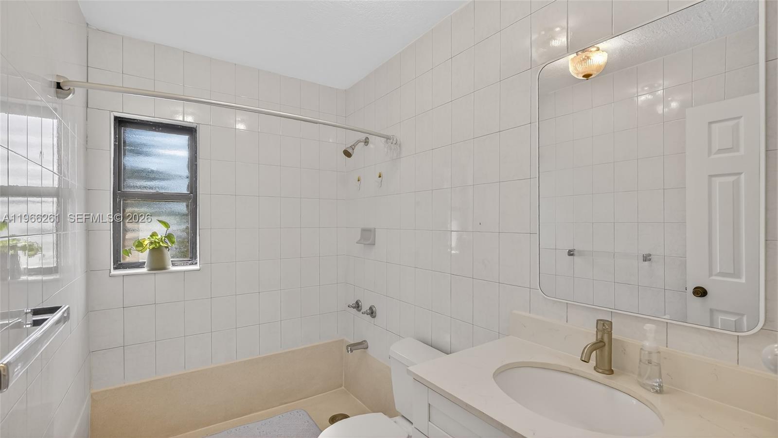 9131 SW 178th Ter Palmetto Bay, FL 33157