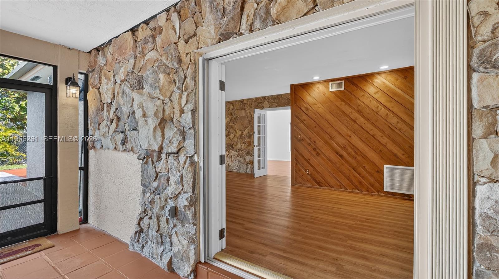 9131 SW 178th Ter Palmetto Bay, FL 33157