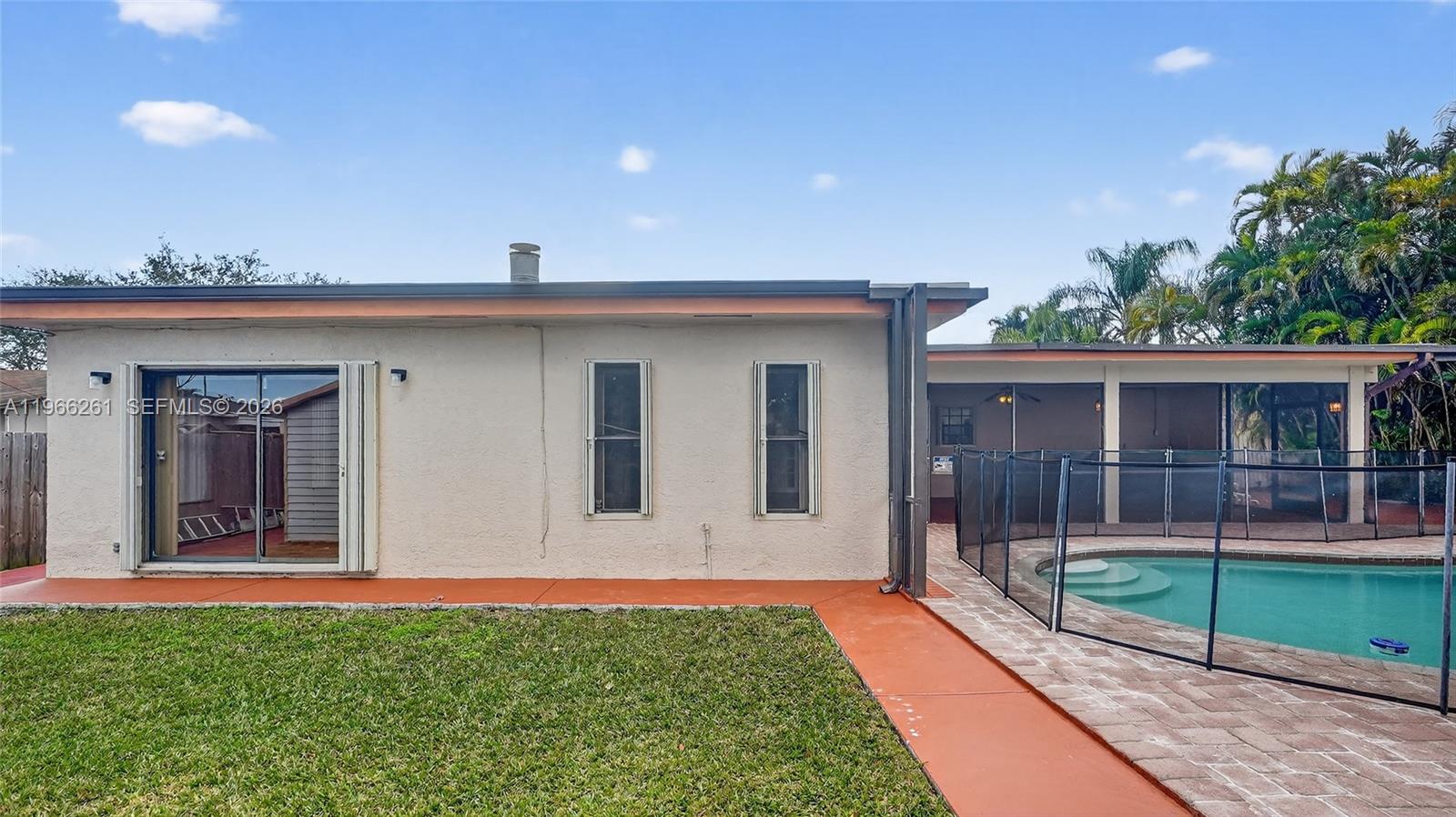 9131 SW 178th Ter Palmetto Bay, FL 33157