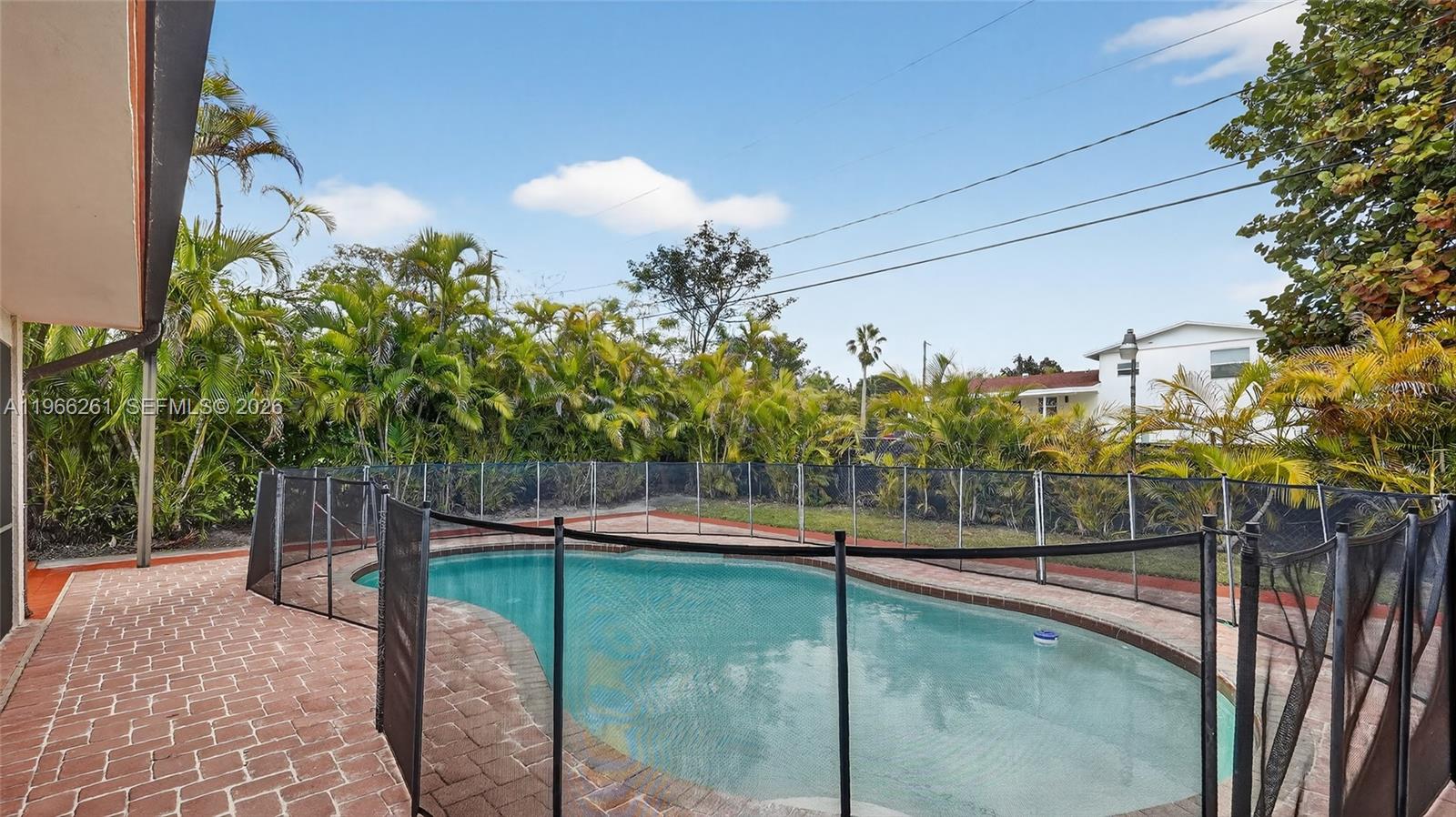 9131 SW 178th Ter Palmetto Bay, FL 33157