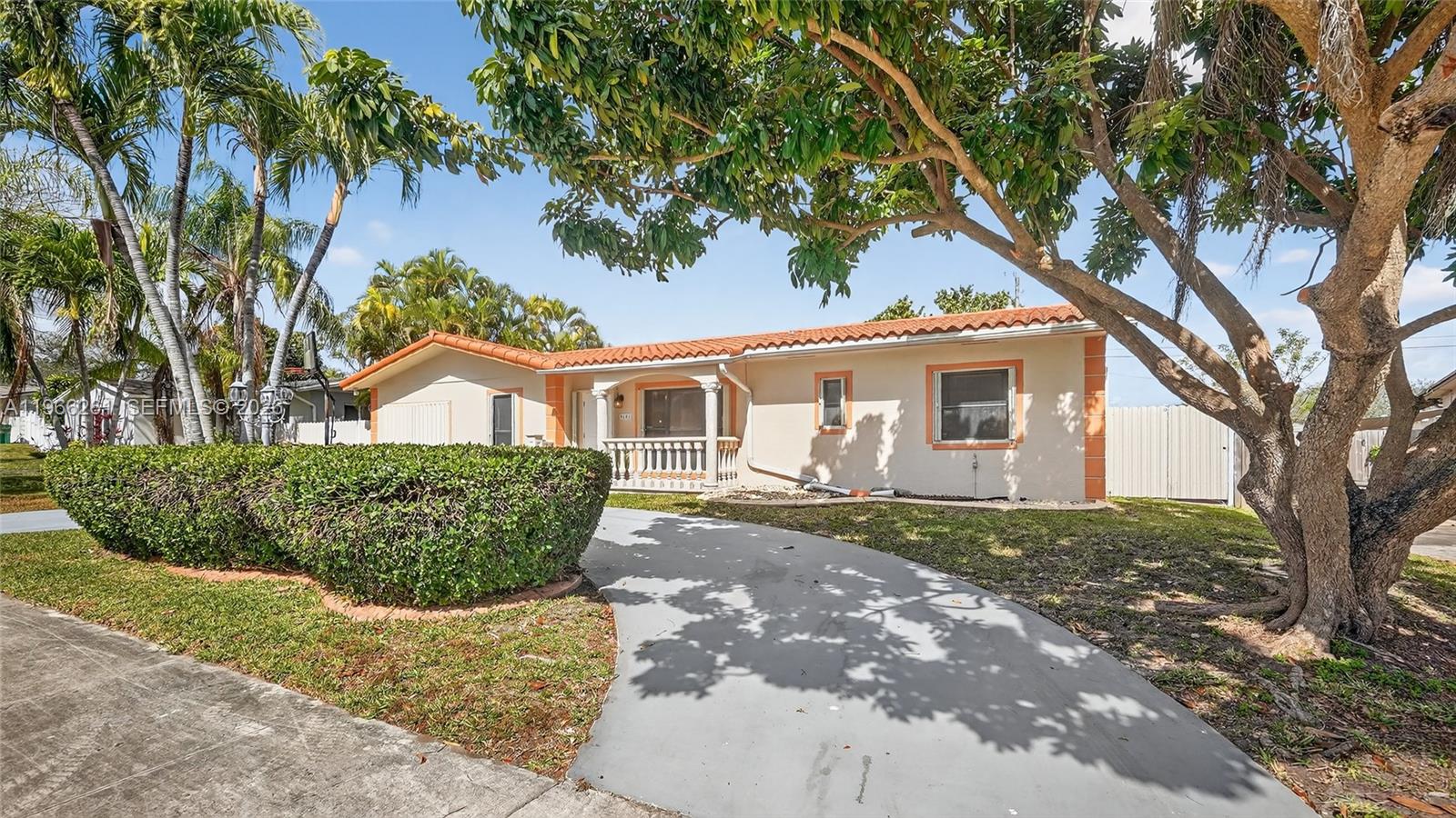 9131 SW 178th Ter Palmetto Bay, FL 33157