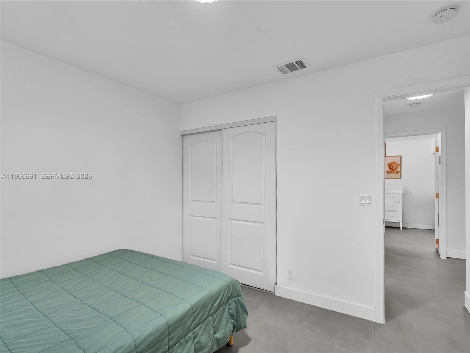 4962 SW 32nd Way Hollywood, FL 33312