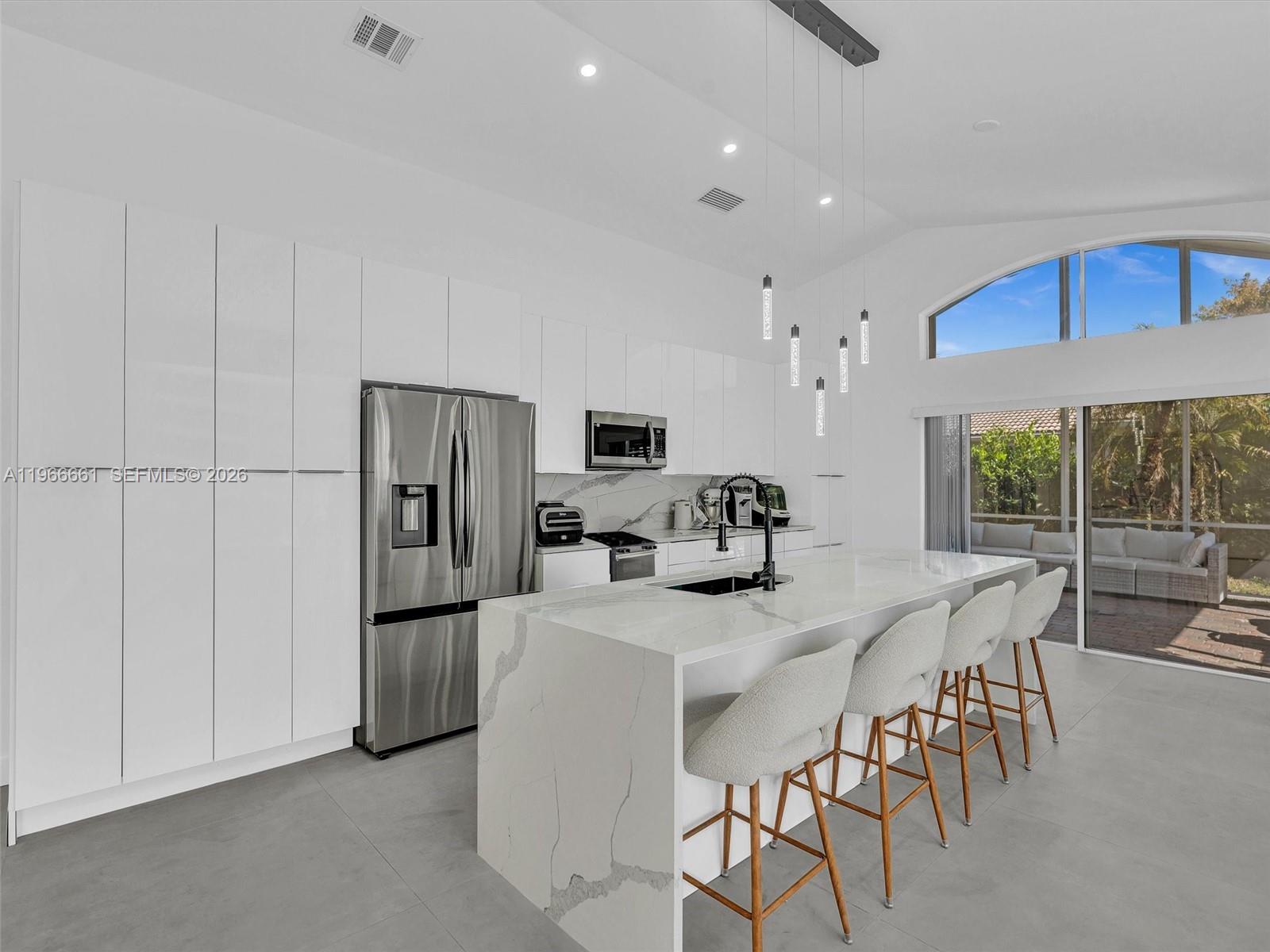 4962 SW 32nd Way Hollywood, FL 33312