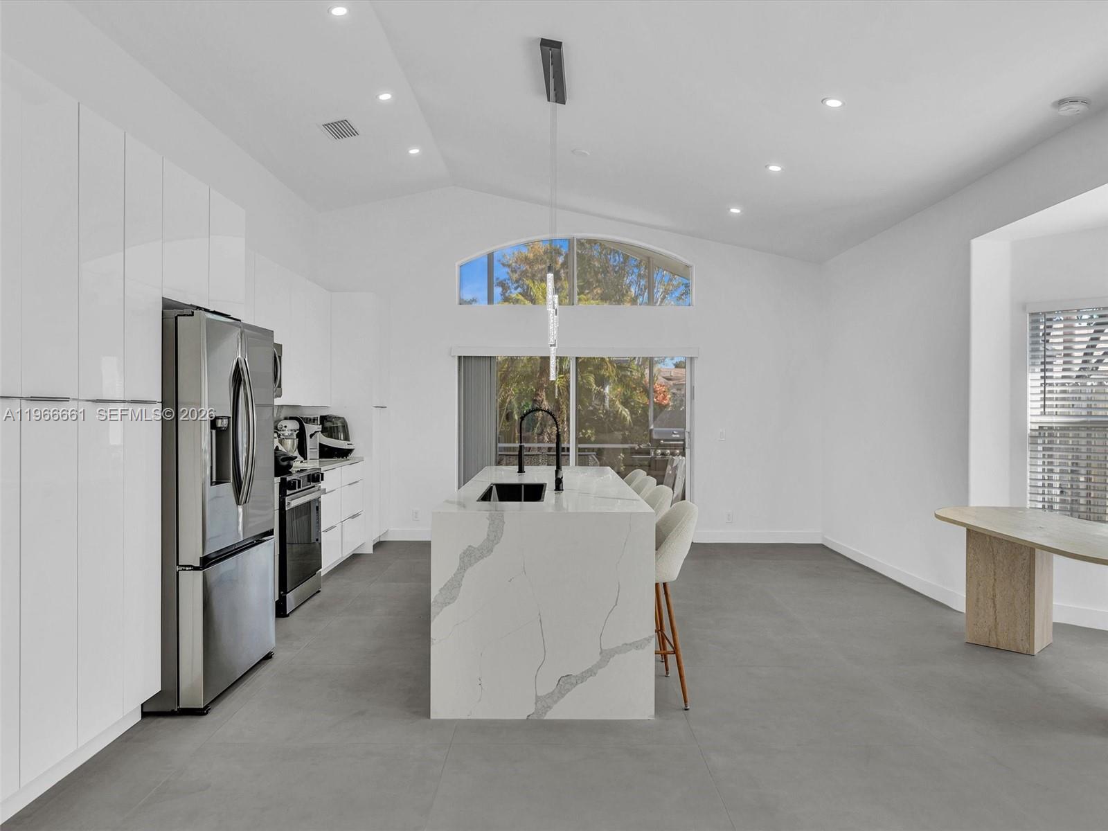 4962 SW 32nd Way Hollywood, FL 33312