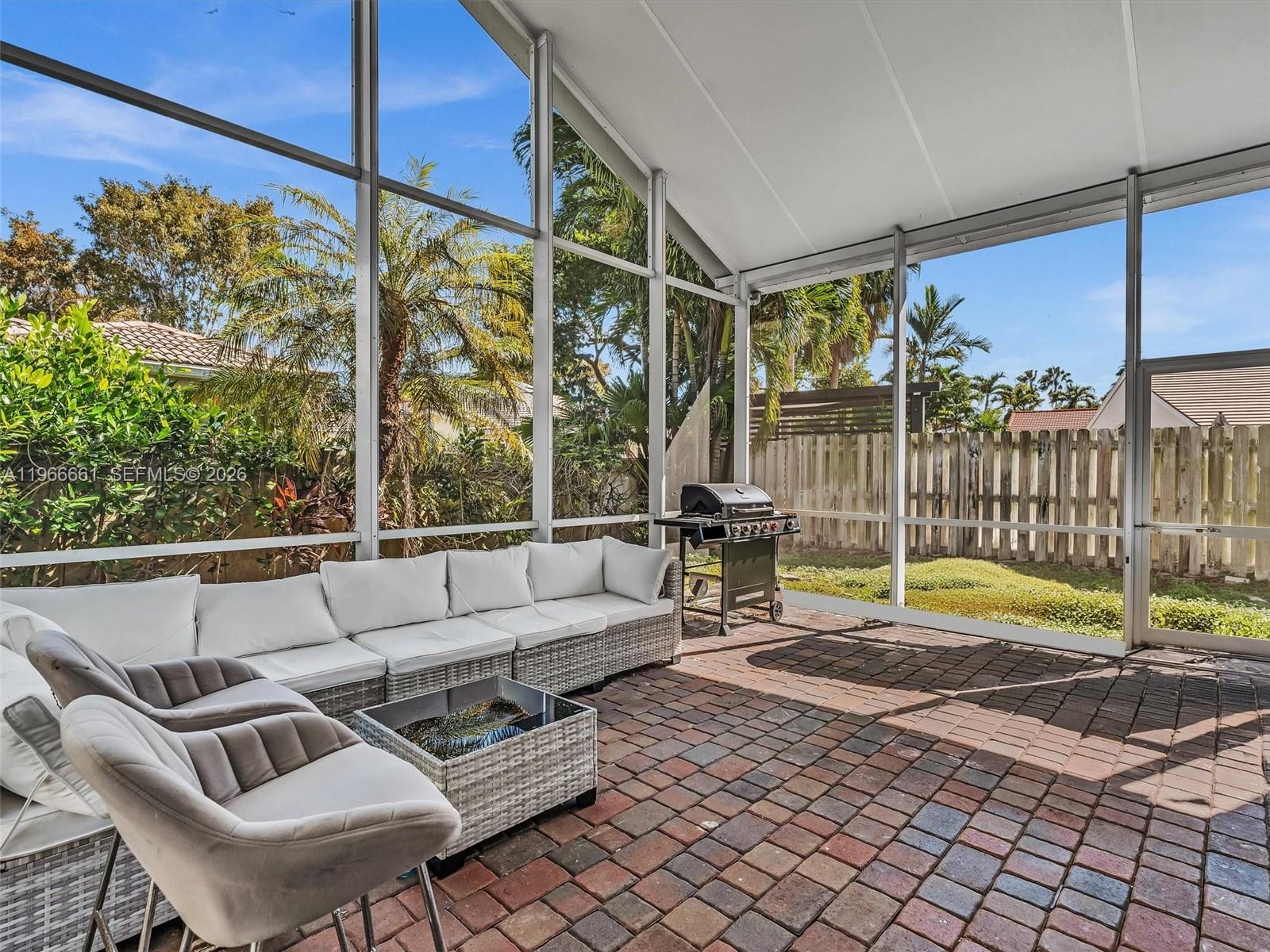 4962 SW 32nd Way Hollywood, FL 33312