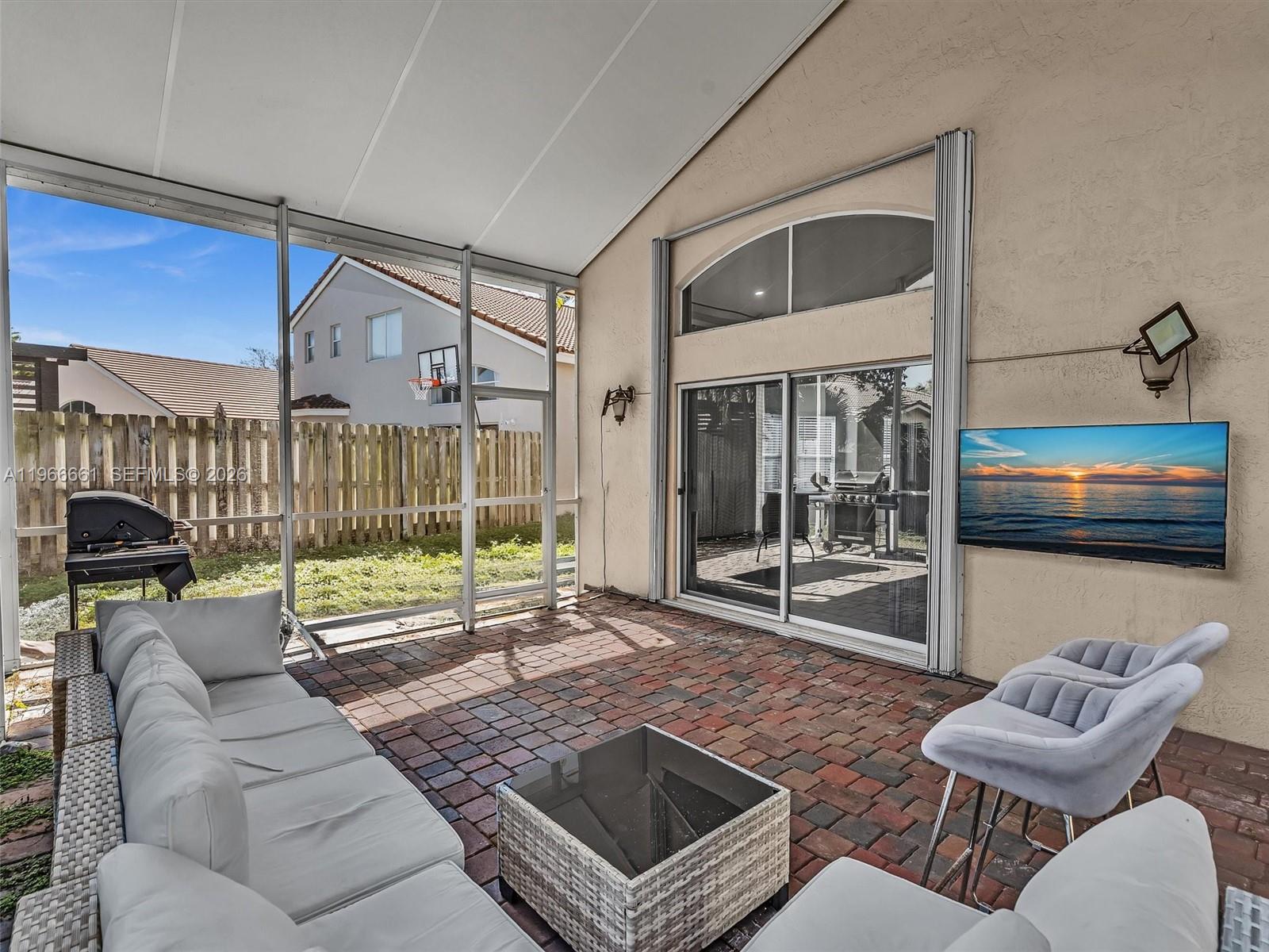 4962 SW 32nd Way Hollywood, FL 33312