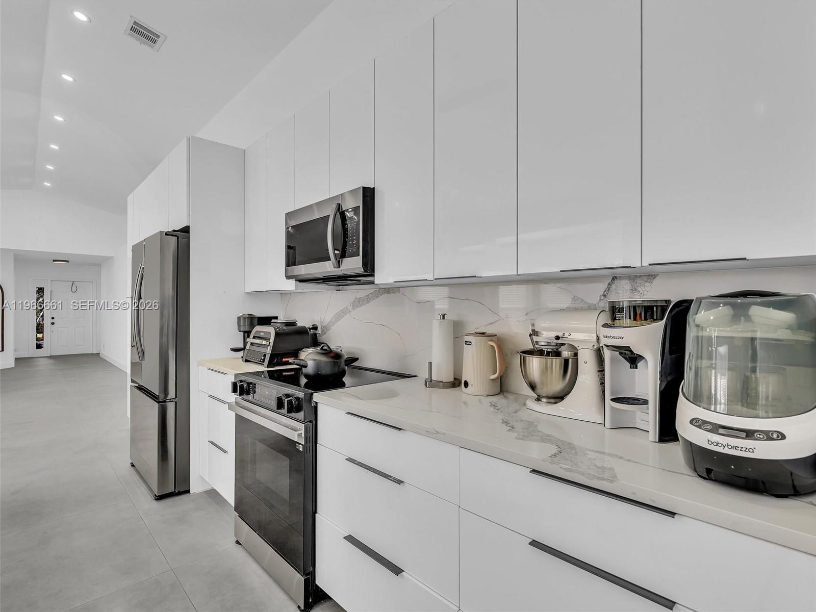 4962 SW 32nd Way Hollywood, FL 33312