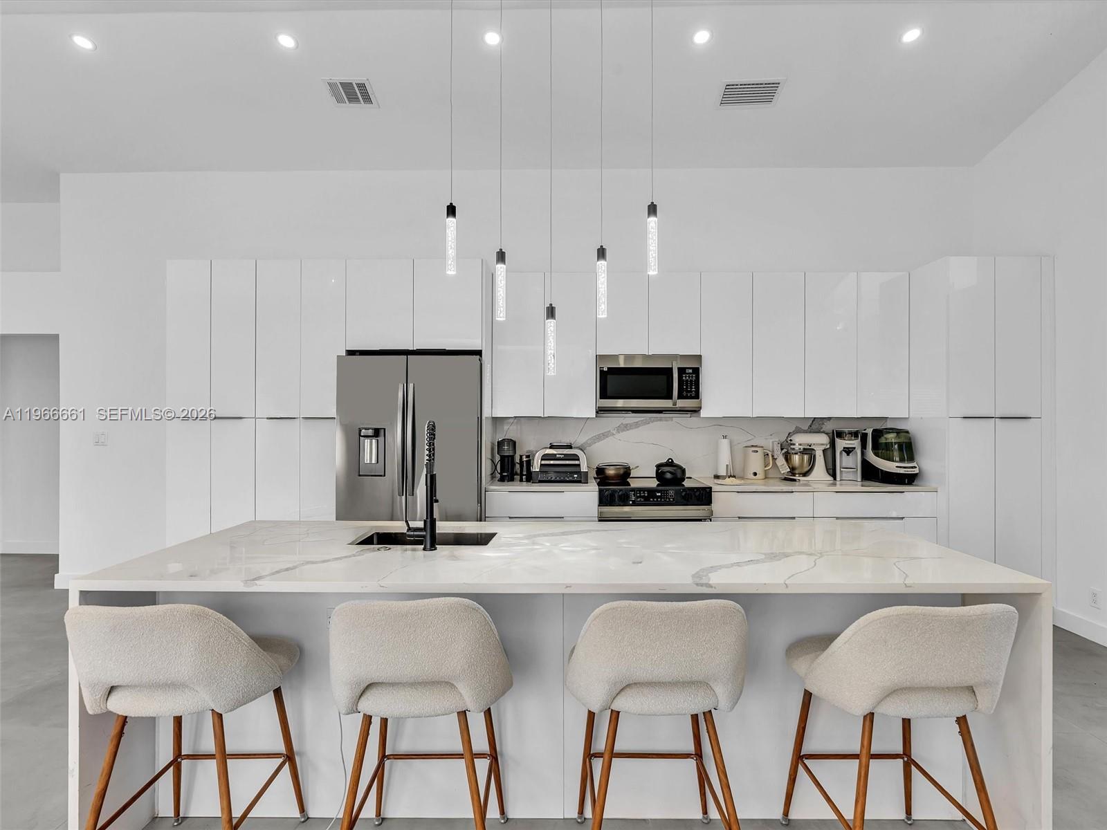 4962 SW 32nd Way Hollywood, FL 33312