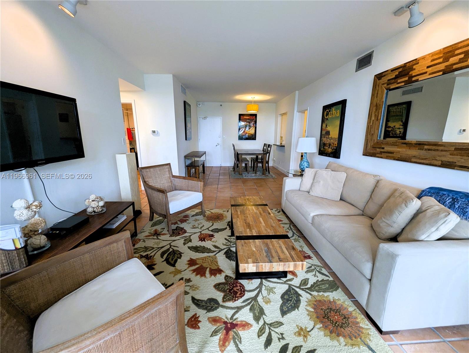 5161 Collins Ave #208 Miami Beach, FL 33140