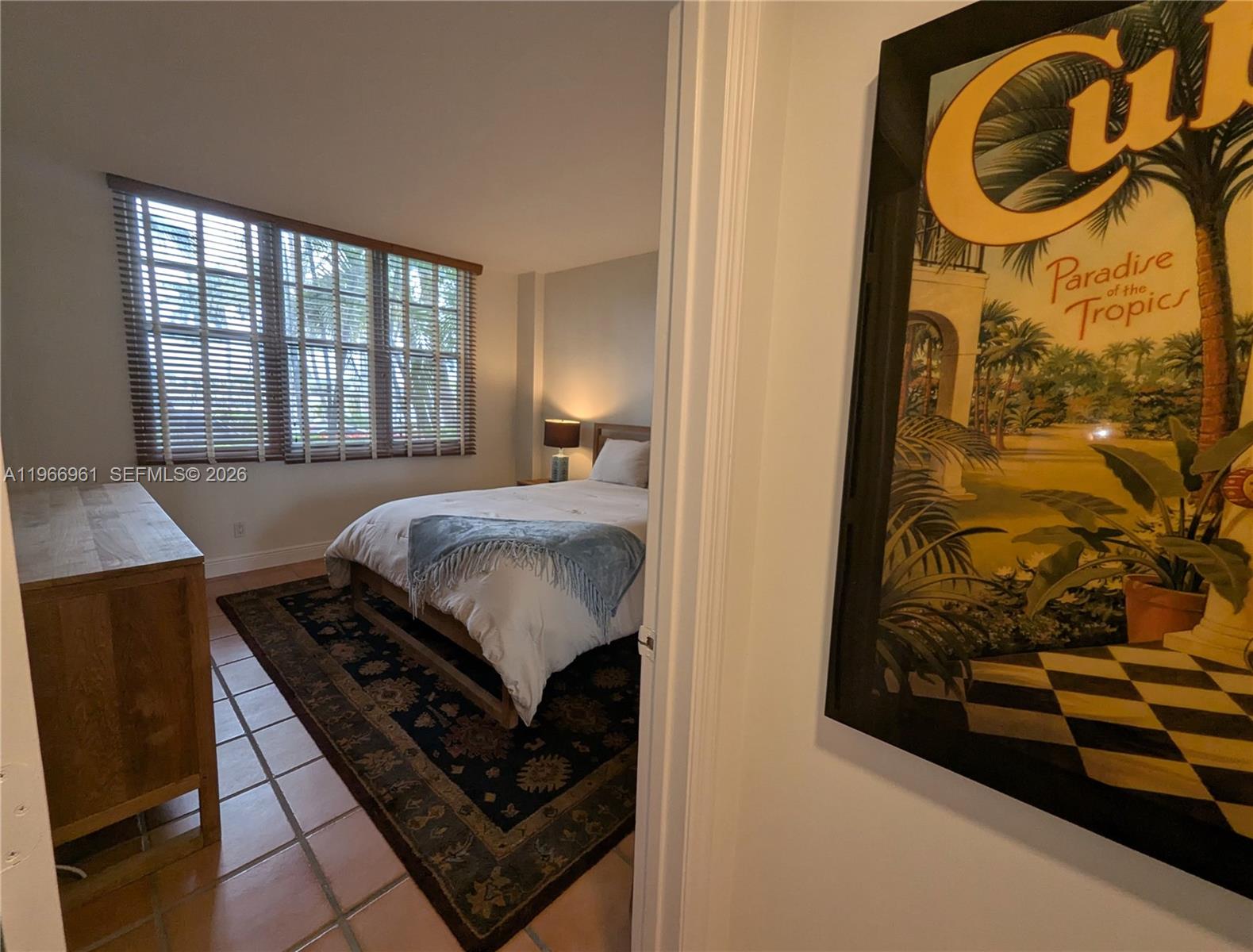 5161 Collins Ave #208 Miami Beach, FL 33140