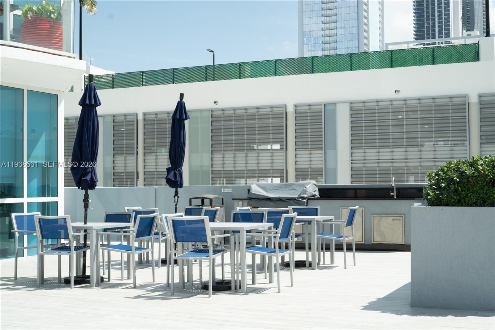 image Platinum Condominium9