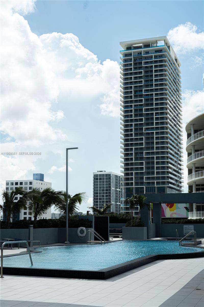 image Platinum Condominium14