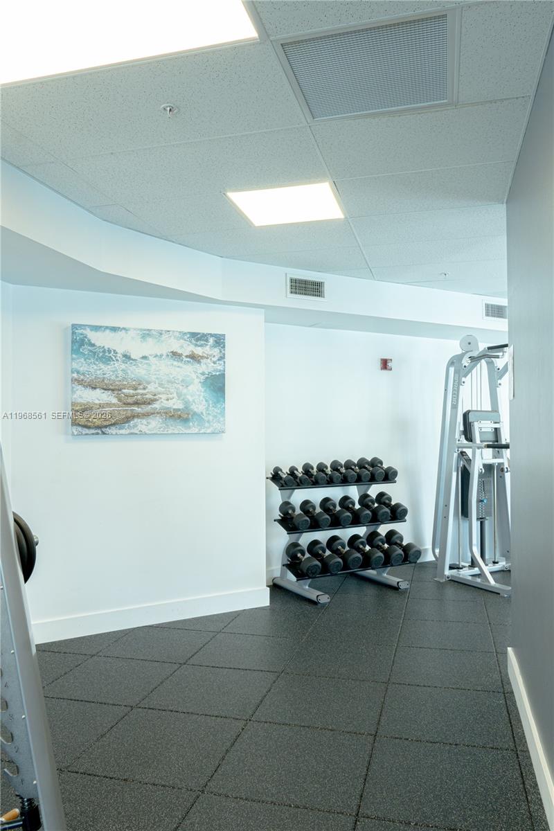 image Platinum Condominium16