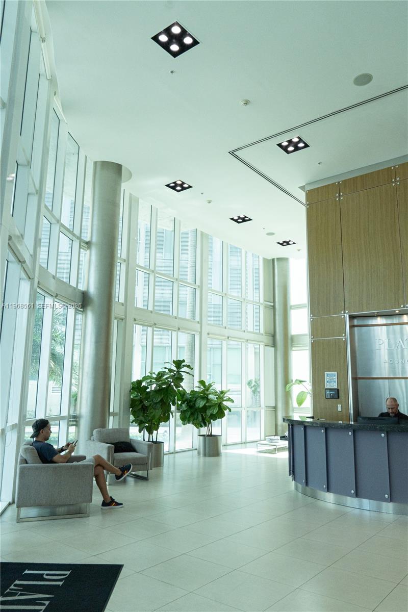 image Platinum Condominium25