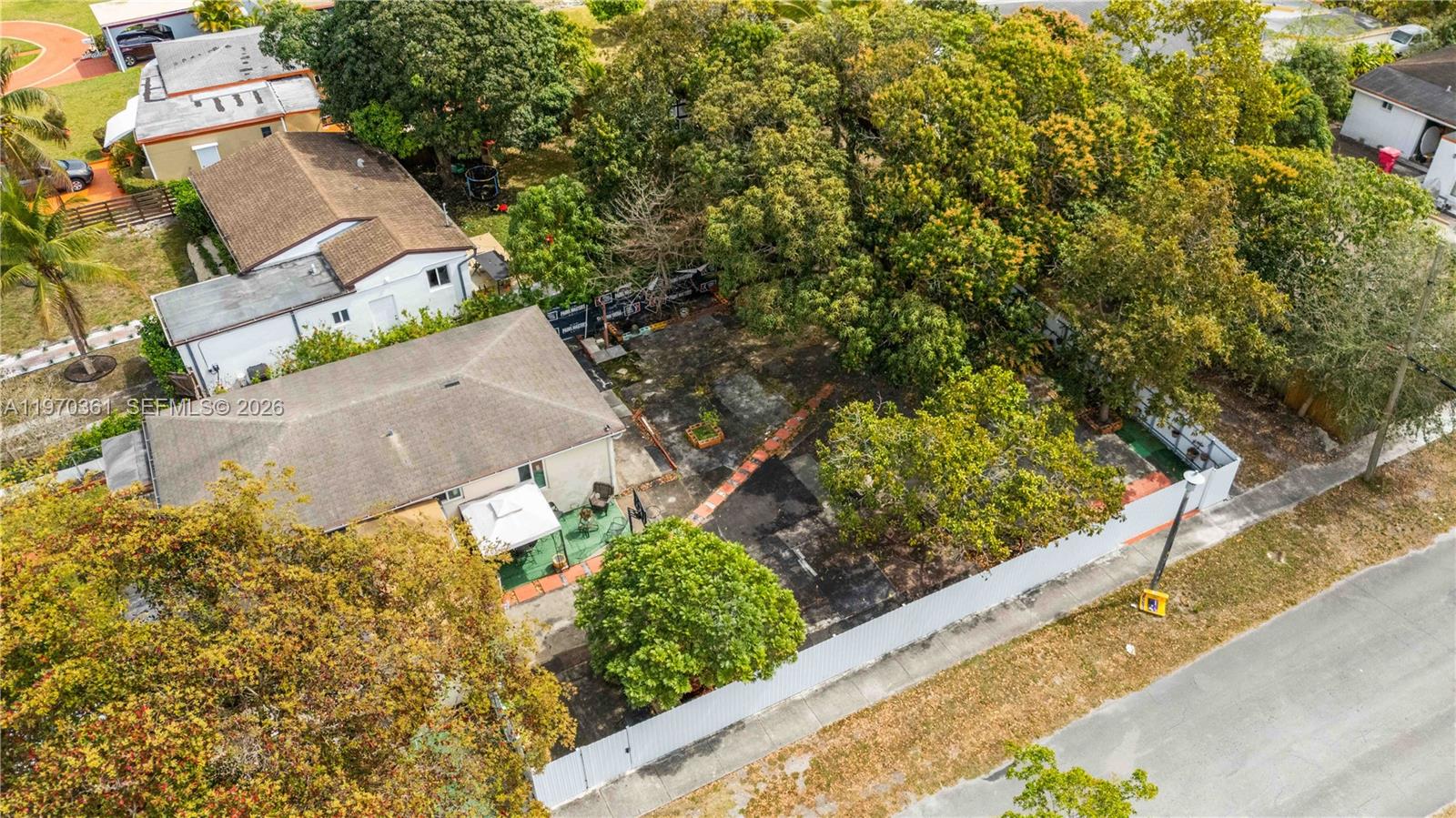 380 NW 133rd St North Miami, FL 33168