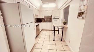 19370 Collins Ave #221 Sunny Isles Beach, FL 33160