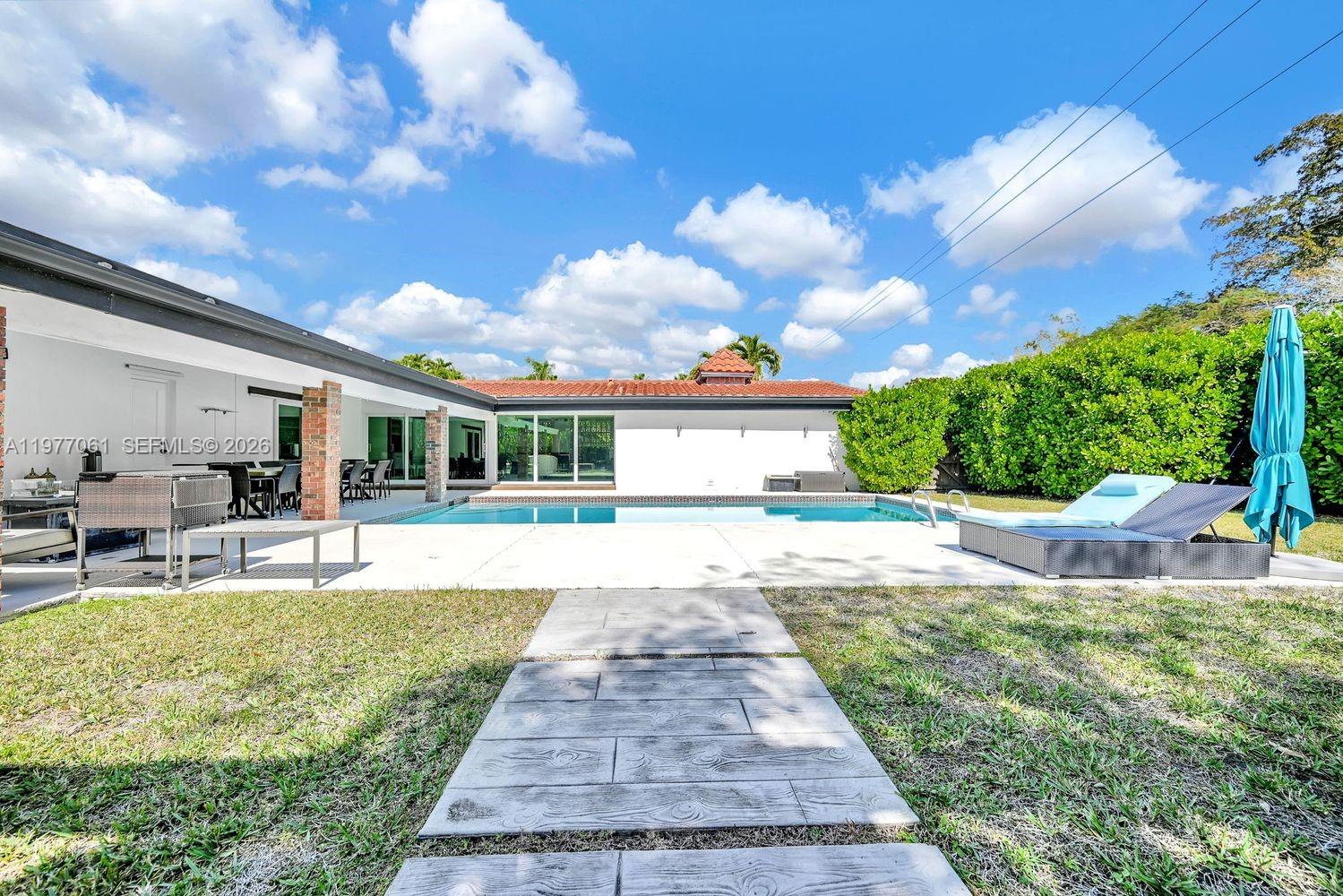 7700 SW 139th Ter Palmetto Bay, FL 33158