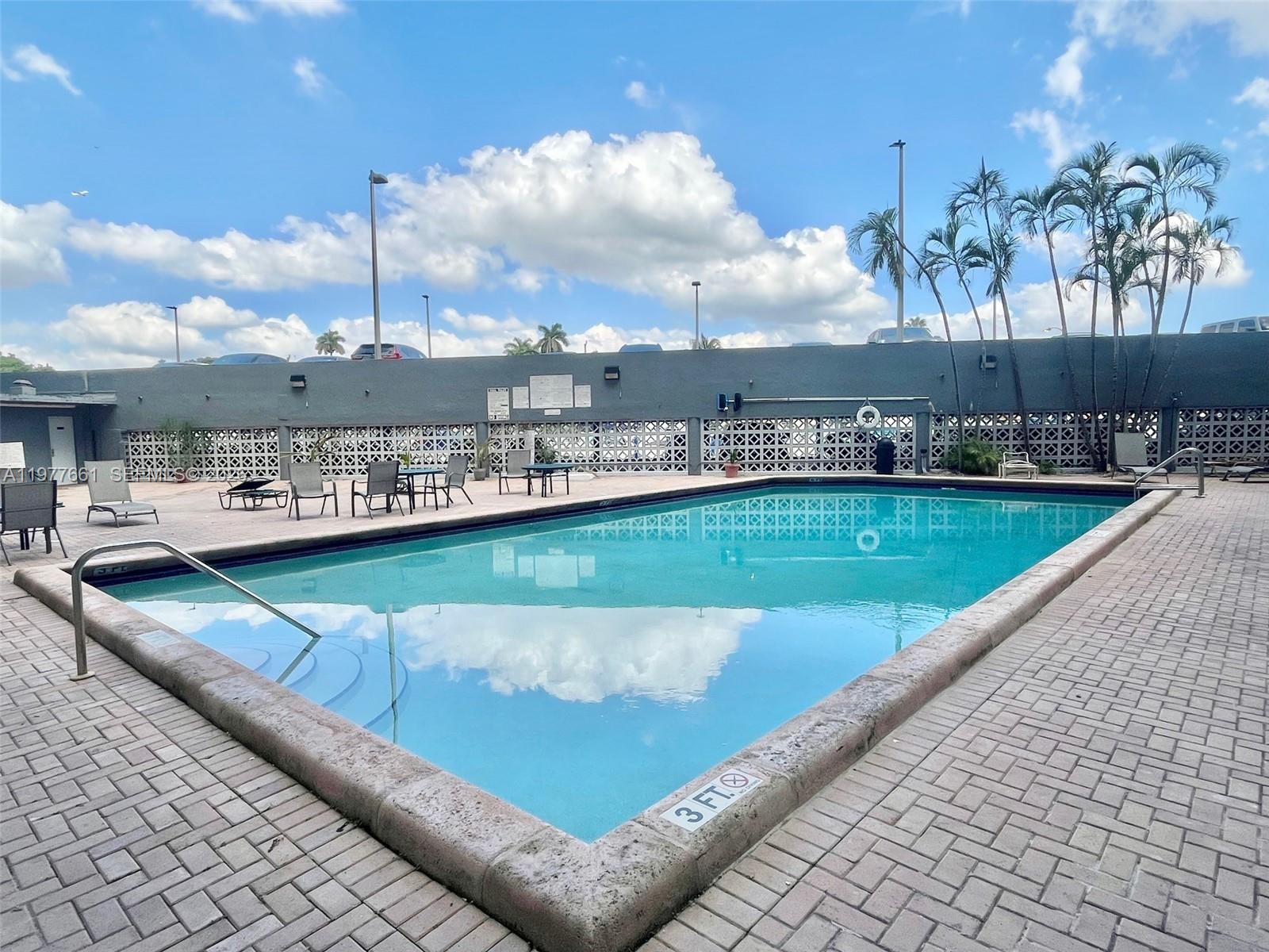 1800 NW 24th Ave #219 Miami, FL 33125