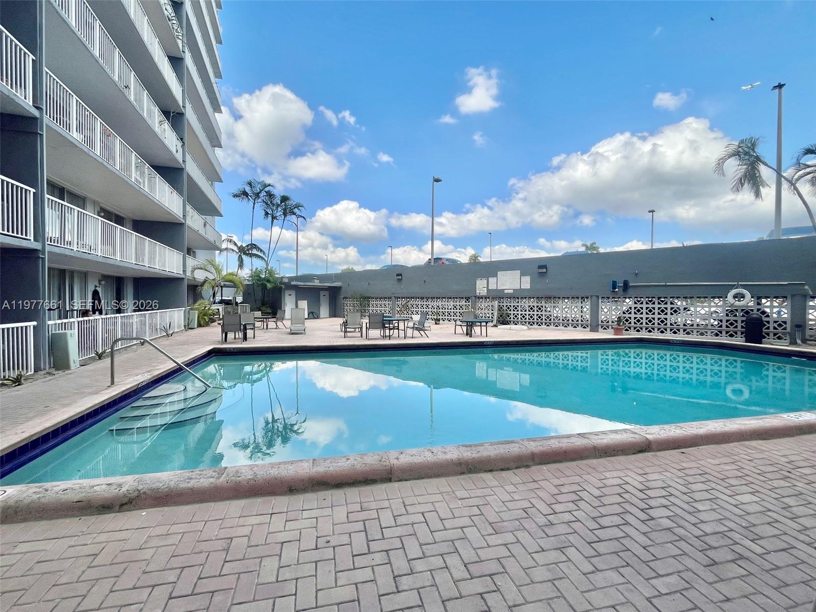 1800 NW 24th Ave #219 Miami, FL 33125