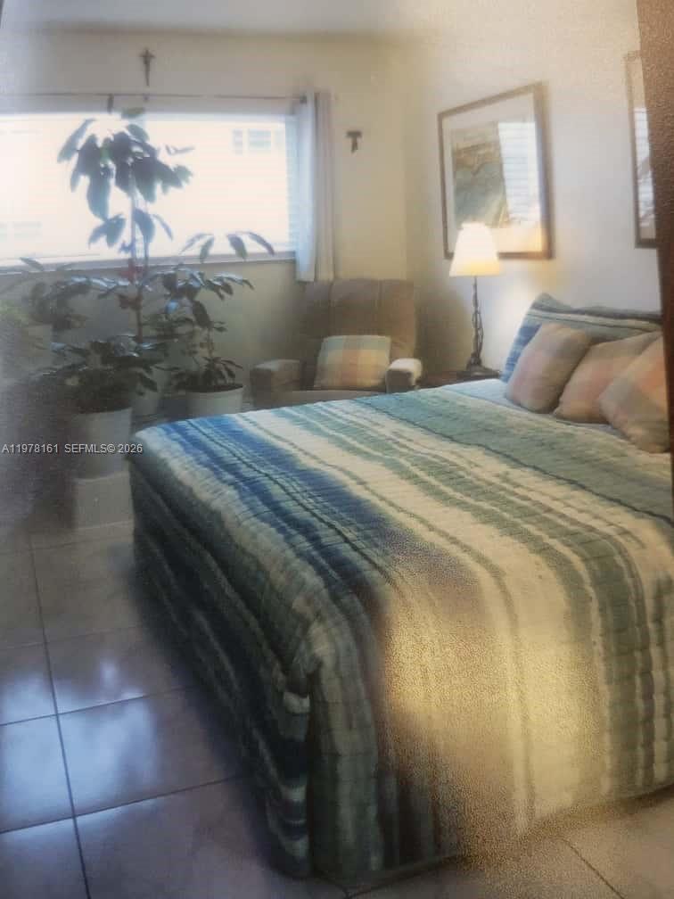 580 Egret Dr #121 Hallandale Beach, FL 33009