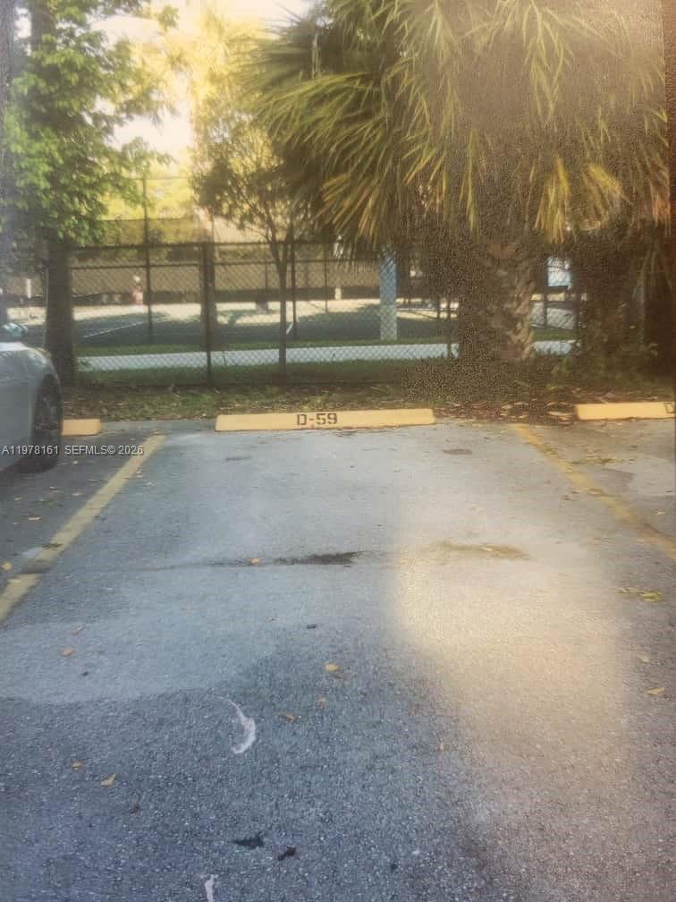 580 Egret Dr #121 Hallandale Beach, FL 33009