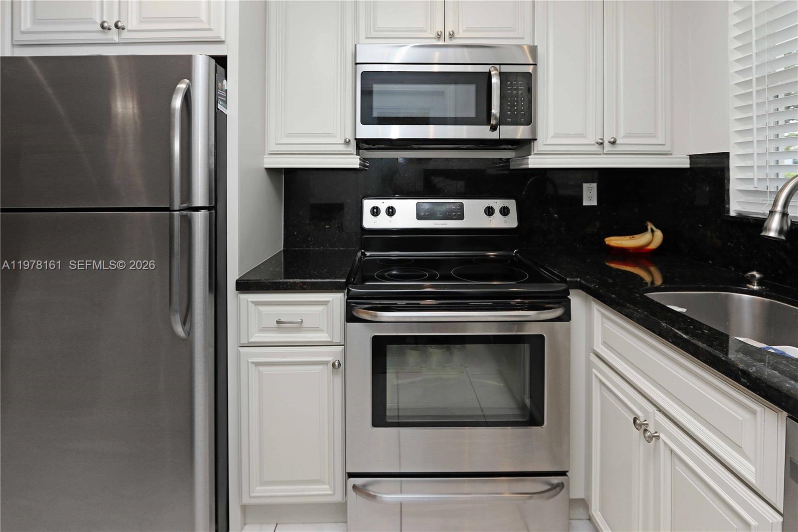 580 Egret Dr #121 Hallandale Beach, FL 33009